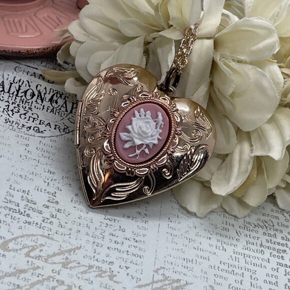 Cameo White Pink Wedding Party Mom Christmas Rose Gold Heart Locket Anniversary - Picture 3 of 15
